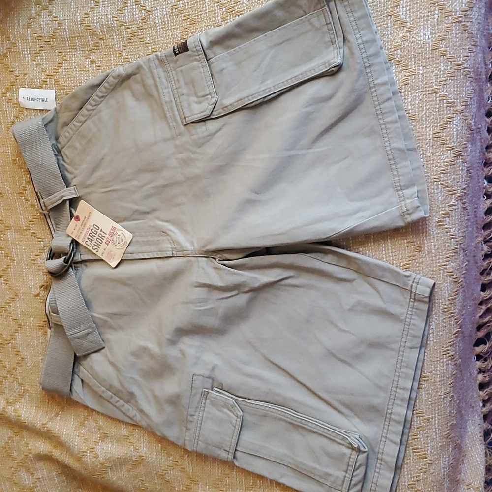 NWT Mens aeropostale cotton belted cargo shorts 34